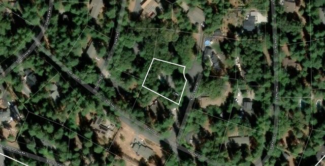 12104 Sunny Slope Dr, Nevada City, CA 95959
