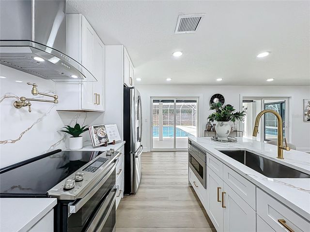 351 WHITE OAK CIRCLE, Maitland, FL 32751