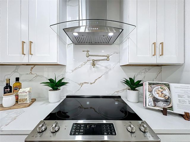 351 WHITE OAK CIRCLE, Maitland, FL 32751