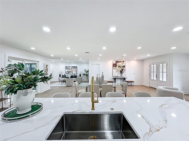 351 WHITE OAK CIRCLE, Maitland, FL 32751