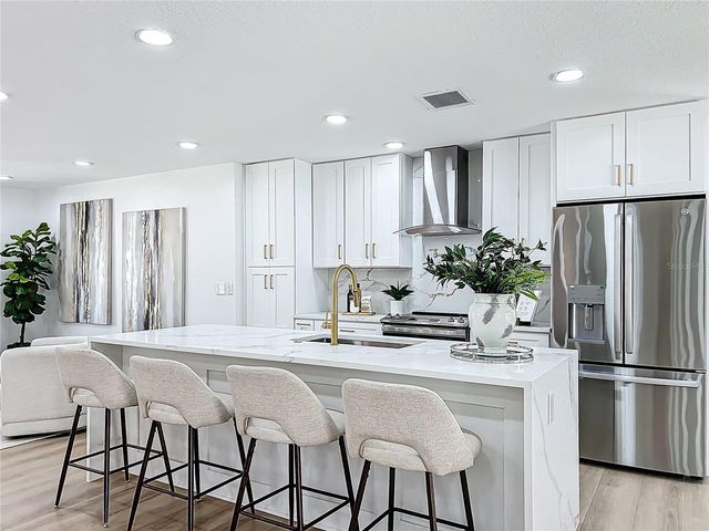 351 WHITE OAK CIRCLE, Maitland, FL 32751