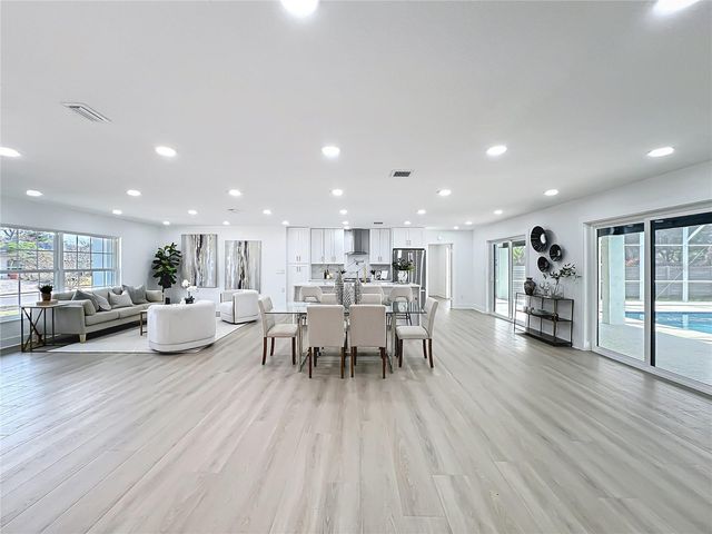 351 WHITE OAK CIRCLE, Maitland, FL 32751