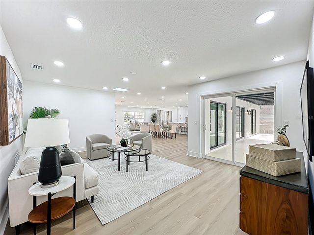 351 WHITE OAK CIRCLE, Maitland, FL 32751