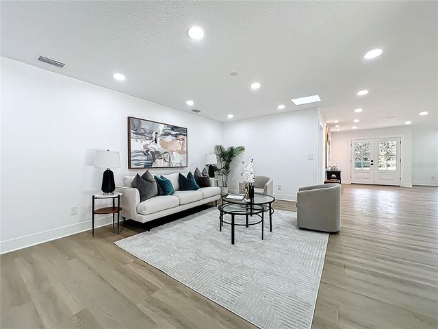 351 WHITE OAK CIRCLE, Maitland, FL 32751