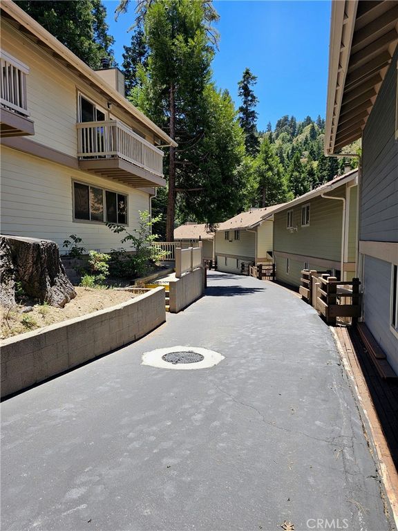 310 Canyon Crest, Lake Arrowhead, CA 92352