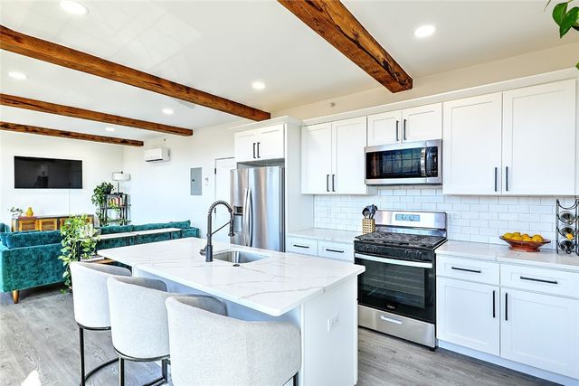 50 Ashburton Street 14, Providence, RI 02904