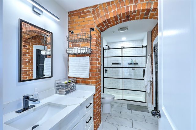 50 Ashburton Street 14, Providence, RI 02904