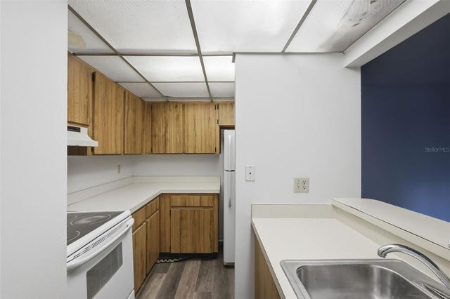 100 SWEETGUM WOODS COURT 9B, Deltona, FL 32725