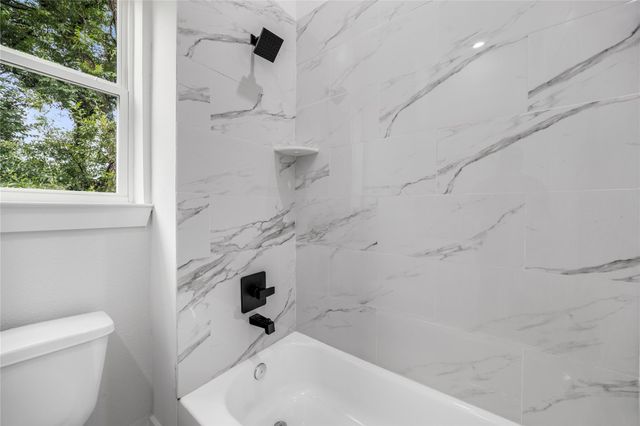 1046 Marjorie Street C, Houston, TX 77088