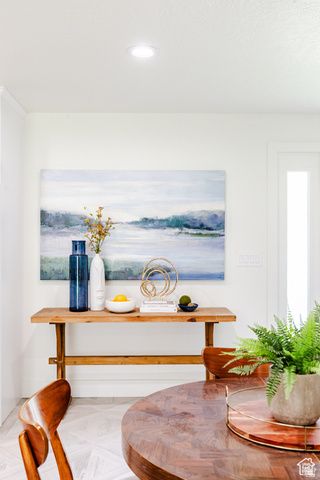 1578 E DELAWARE LN, Holladay, UT 84117