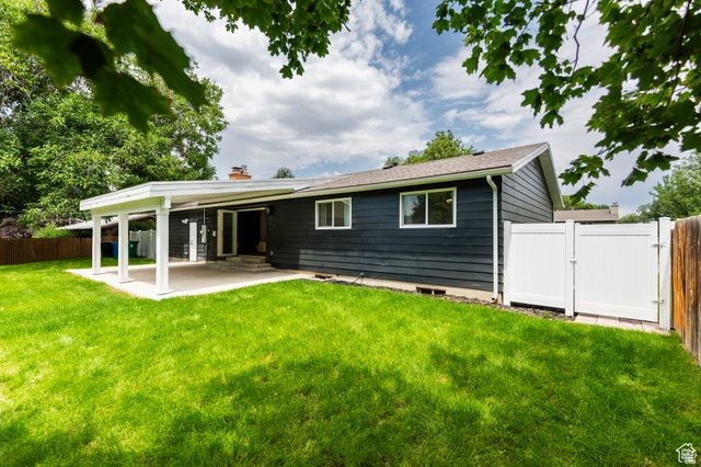 1578 E DELAWARE LN, Holladay, UT 84117