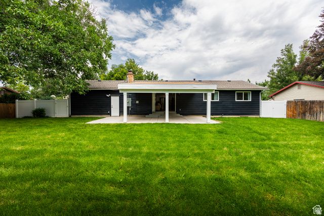 1578 E DELAWARE LN, Holladay, UT 84117