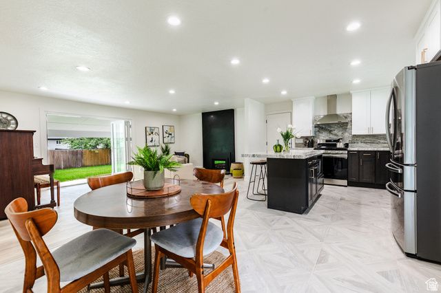 1578 E DELAWARE LN, Holladay, UT 84117