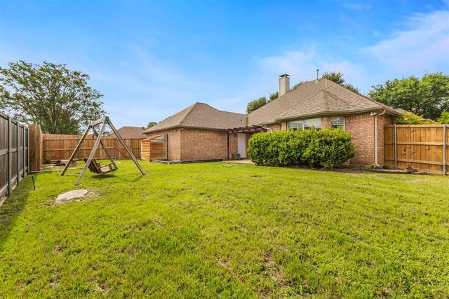 135 Paige Lane, Forney, TX 75126