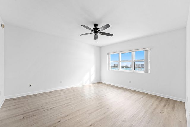 2640 Lake Shore Drive 614, Riviera Beach, FL 33404