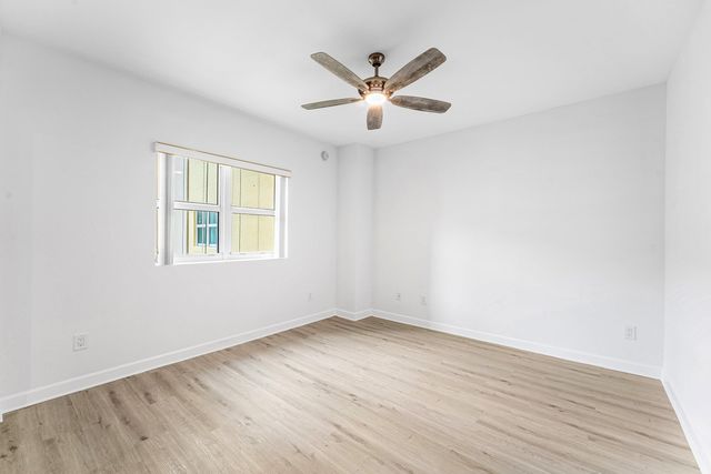 2640 Lake Shore Drive 614, Riviera Beach, FL 33404