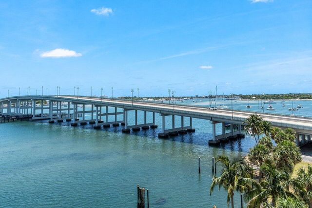 2640 Lake Shore Drive 614, Riviera Beach, FL 33404