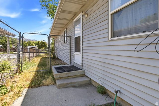 1350 W 1000 N, Salt Lake City, UT 84116