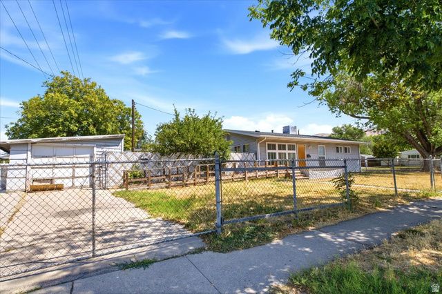 1350 W 1000 N, Salt Lake City, UT 84116