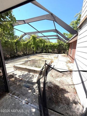 9136 UPSTREAM Court, Jacksonville, FL 32225