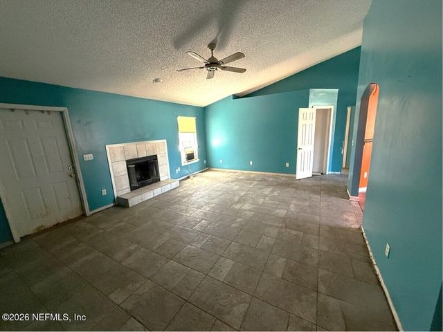 9136 UPSTREAM Court, Jacksonville, FL 32225