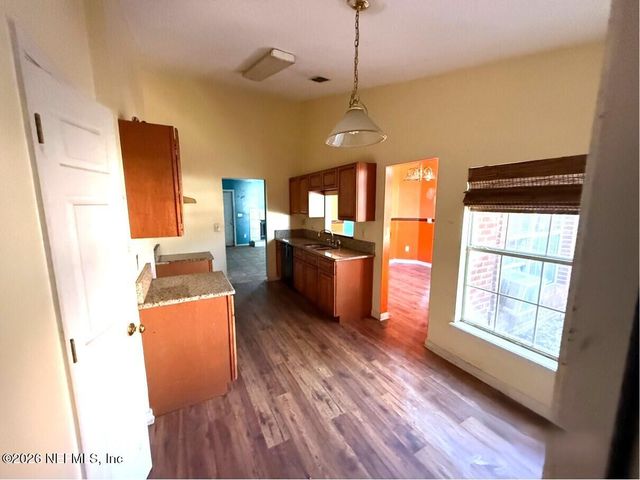 9136 UPSTREAM Court, Jacksonville, FL 32225