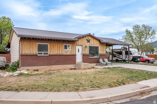 386 W ROSEWOOD CIR, Cedar City, UT 84721