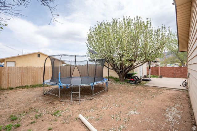 386 W ROSEWOOD CIR, Cedar City, UT 84721