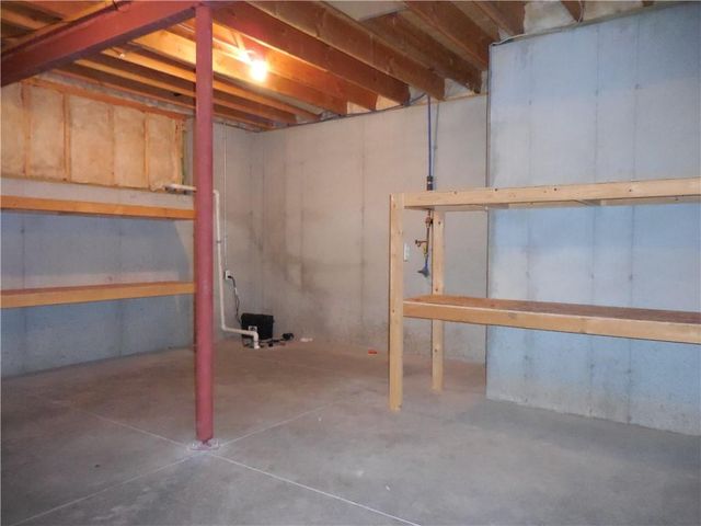 4102 NE Chapel Manor Court, Lee's Summit, MO 64064