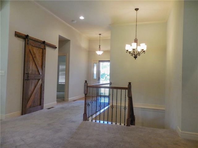 4102 NE Chapel Manor Court, Lee's Summit, MO 64064