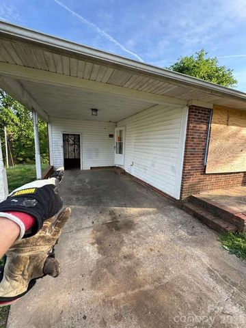 721 Lakehurst Street, Shelby, NC 28150