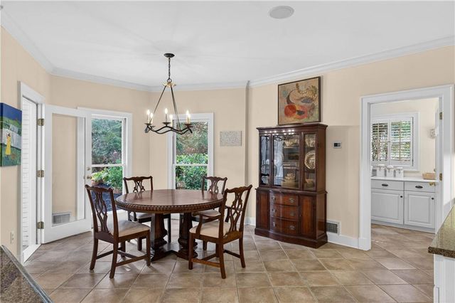 1735 Winterthur Close NW, Sandy Springs, GA 30328