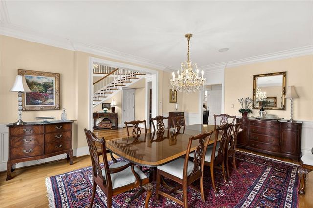 1735 Winterthur Close NW, Sandy Springs, GA 30328