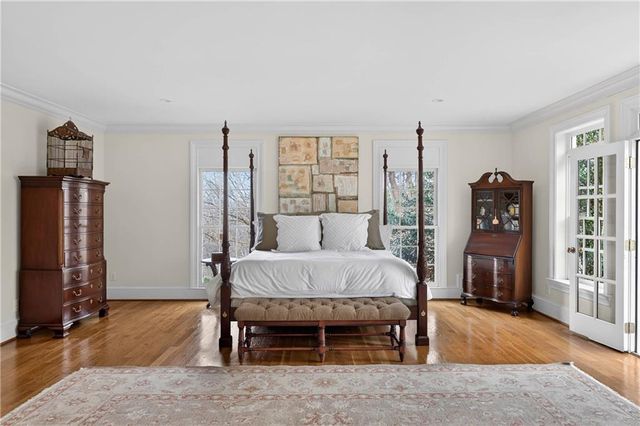 1735 Winterthur Close NW, Sandy Springs, GA 30328