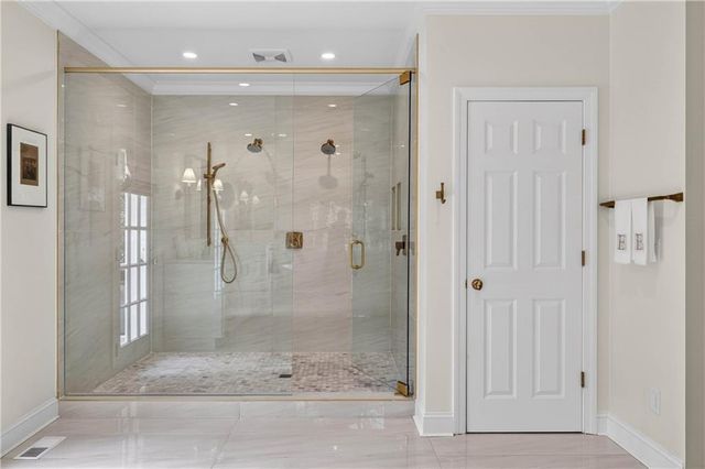 1735 Winterthur Close NW, Sandy Springs, GA 30328