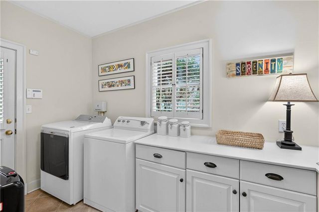 1735 Winterthur Close NW, Sandy Springs, GA 30328