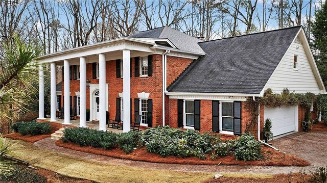 1735 Winterthur Close NW, Sandy Springs, GA 30328