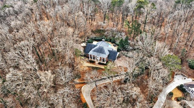 1735 Winterthur Close NW, Sandy Springs, GA 30328