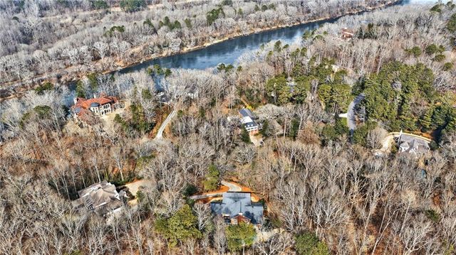 1735 Winterthur Close NW, Sandy Springs, GA 30328