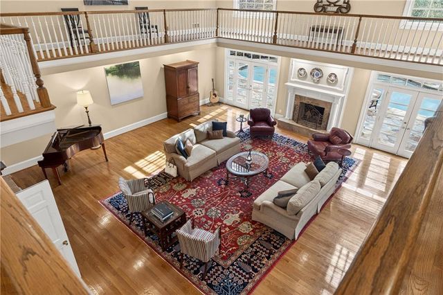 1735 Winterthur Close NW, Sandy Springs, GA 30328