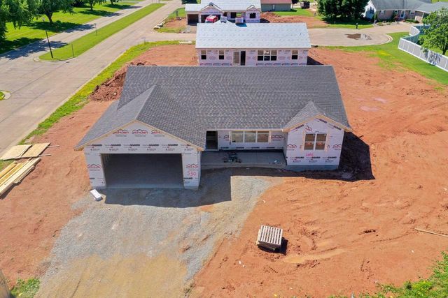 530 CATTAIL COURT, New London, WI 54961