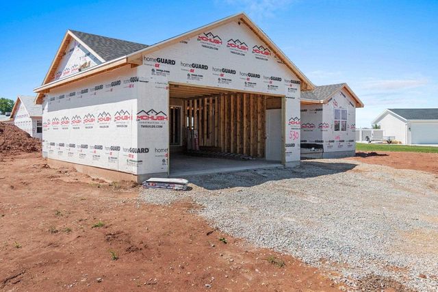 530 CATTAIL COURT, New London, WI 54961