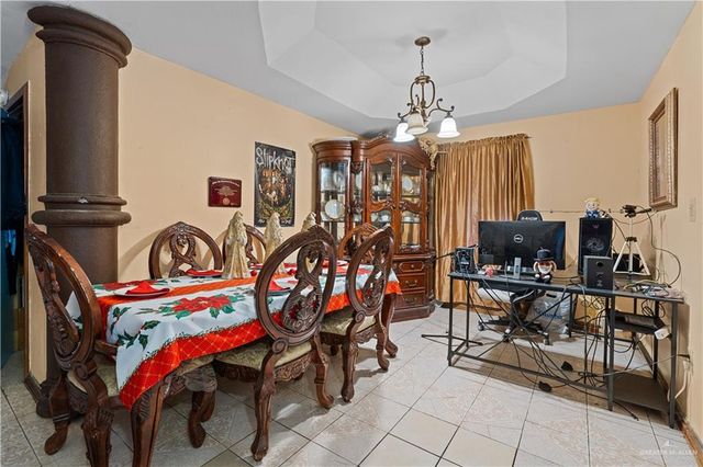 609 W Albatross Avenue, Pharr, TX 78577