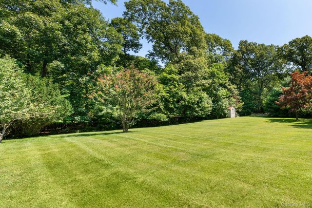 25 Brewster Avenue, Northport, NY 11768