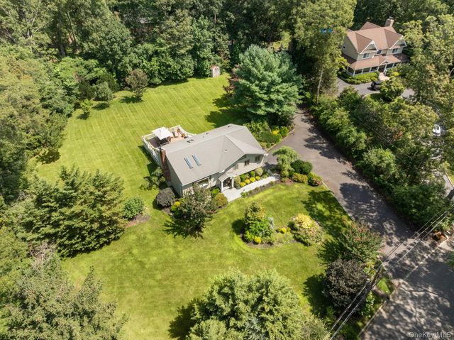 25 Brewster Avenue, Northport, NY 11768
