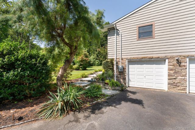 25 Brewster Avenue, Northport, NY 11768