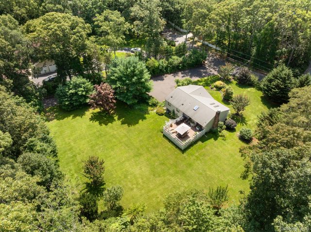 25 Brewster Avenue, Northport, NY 11768
