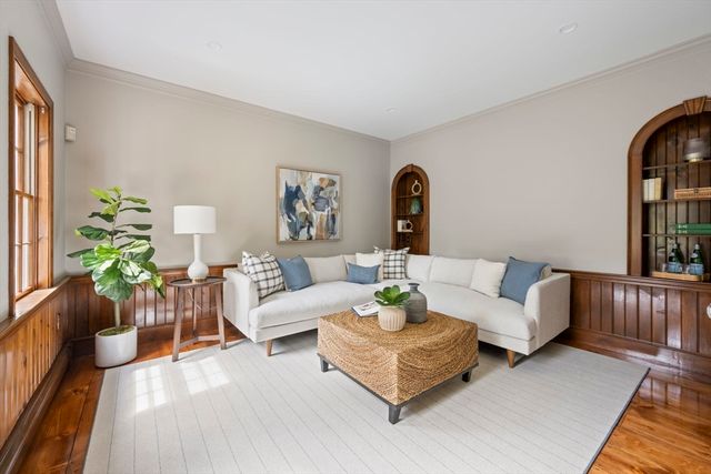 1 Brewer Way, Hingham, MA 02043