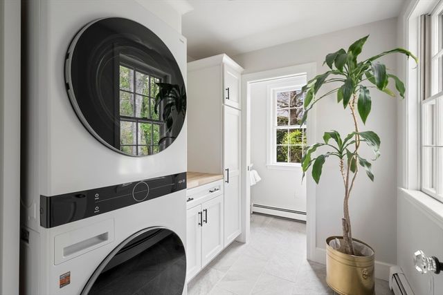 1 Brewer Way, Hingham, MA 02043