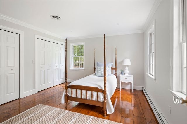 1 Brewer Way, Hingham, MA 02043